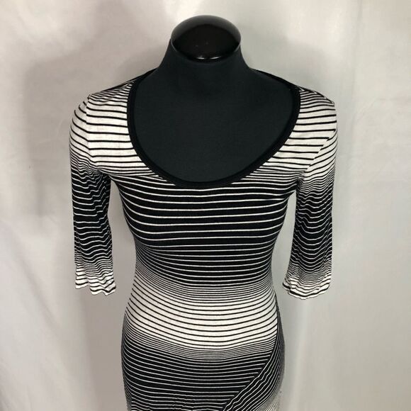 Max Studio Long Sleeve Stripe Maxi Dress - Women’s XS - Picture 5 of 7